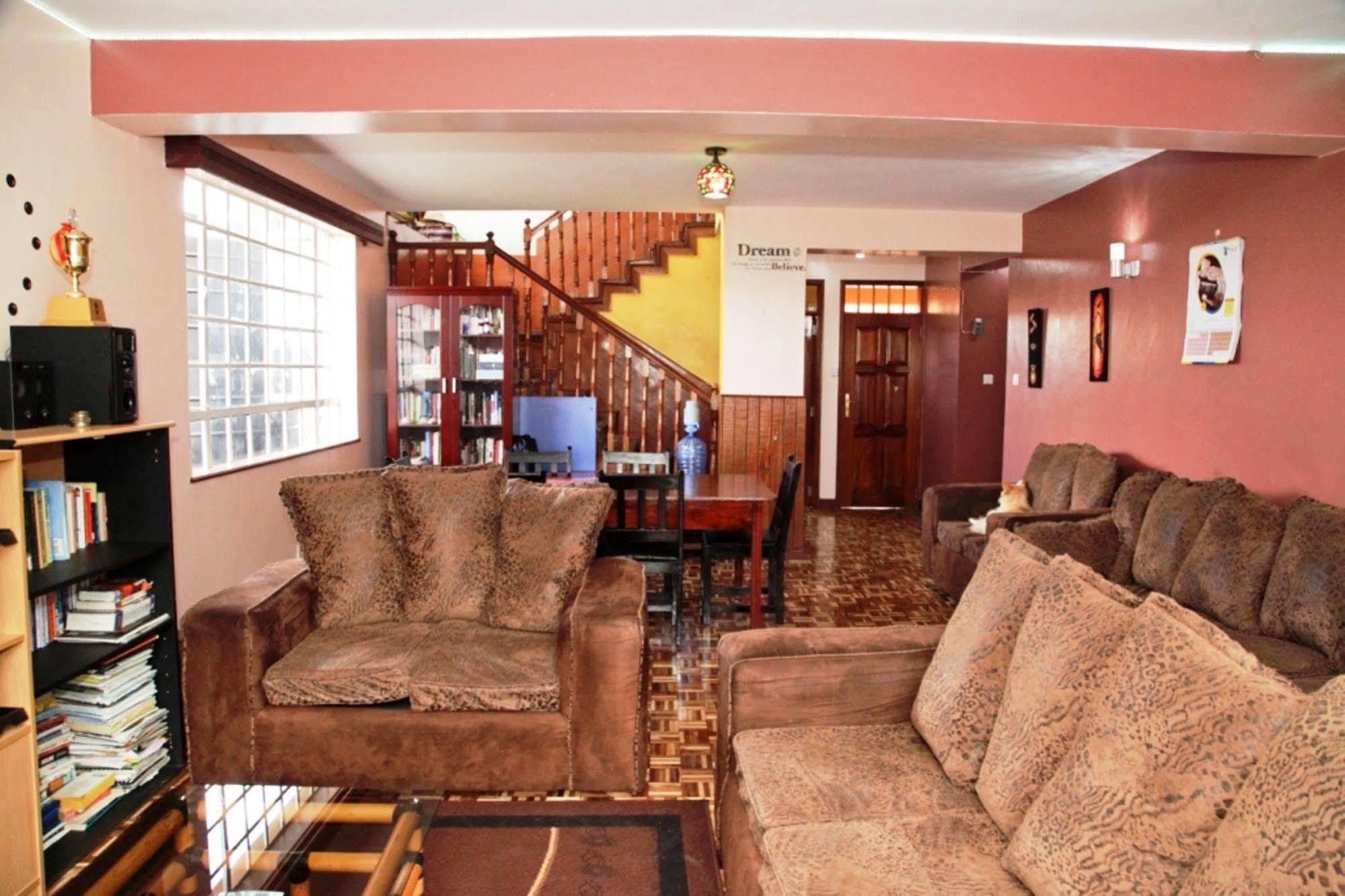 Mdawida Homestay Найроби Екстериор снимка